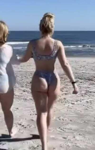 Filming my thick friend walking