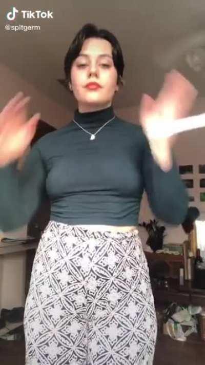 The jiggle don't stop 🥵