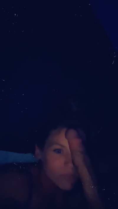 When you’re so huge they need selfies with it