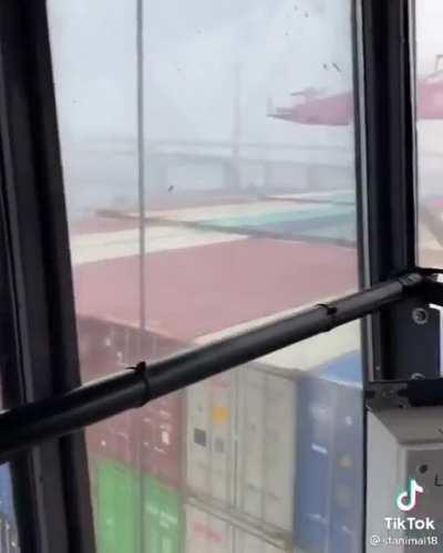 I would have a hard time working here