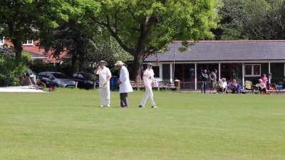 Umpire down! I repeat Umpire down! 