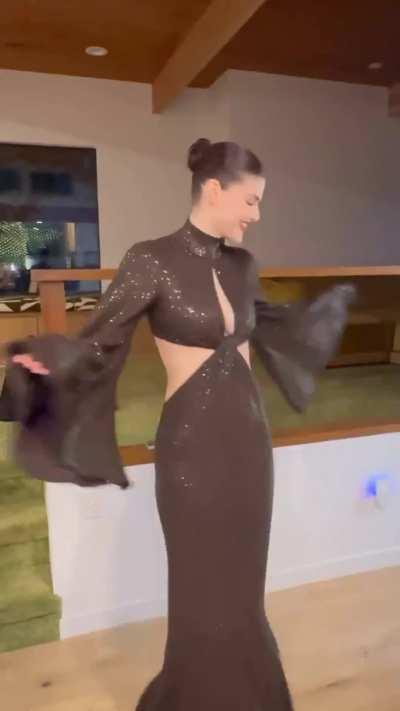 Before the Elle Women in Hollywood Celebration in Los Angeles - Instagram December 5, 2023