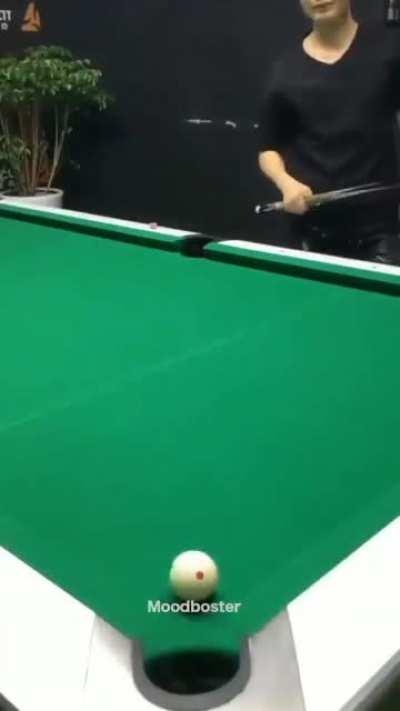 The art of playing pool by using physics and geometry