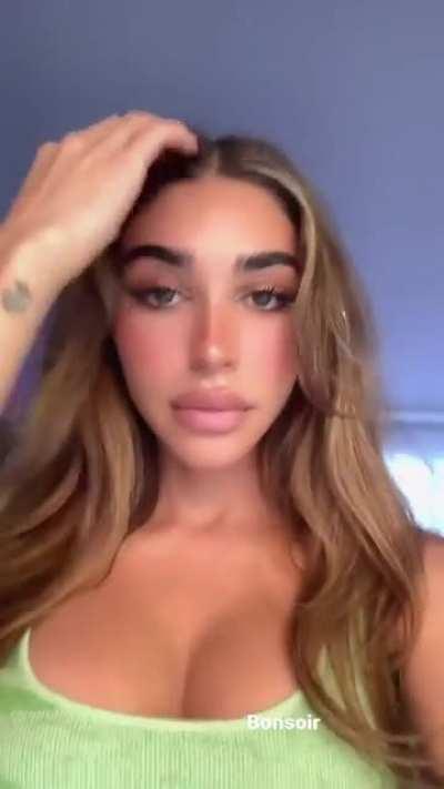 Wow she pretty 🤯🤩🥺