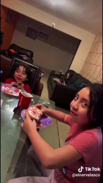 Gente salganse de Reddit quiero estar solo :'(