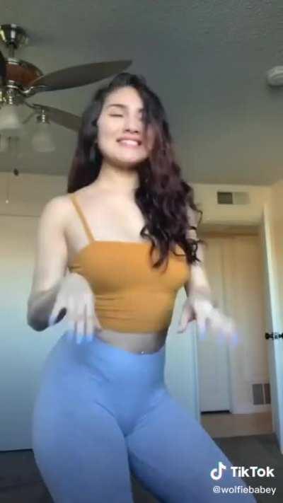 #chixyellowpage #beautifulwomen #sexymodel #awesomebody #tiktokvideos #tiktok #sexybabe