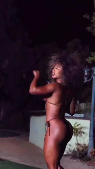 That Milk Chocolate QR tasty 🤎🤎🤎🤎