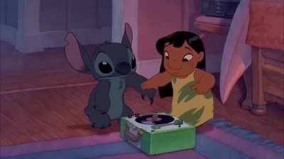 Nani... Nani..! Look...