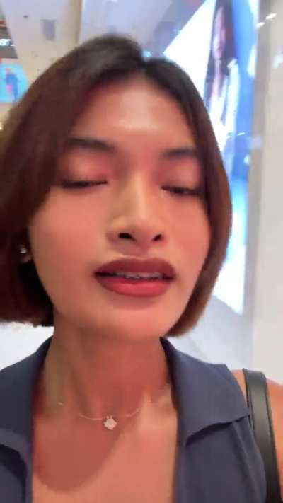 Do you like my dress?