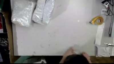 My agent was just packaging out my order then he got a lil angry 💀