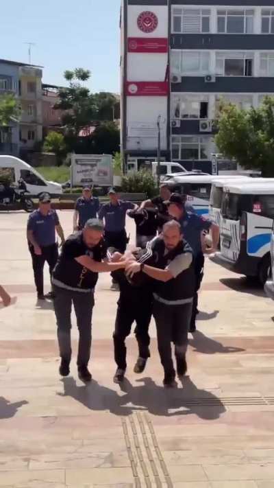 BUNLARI ARTIK DURDURMAMIZ LAZIM