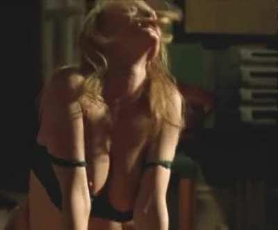 Heather Graham topless bouncing tits