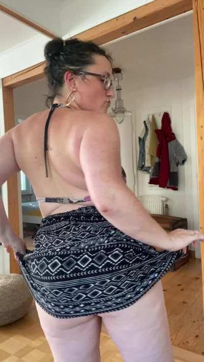 If you eat ass, does mine looks tasty to you?