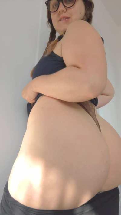 Let's get my ass out of these leggings