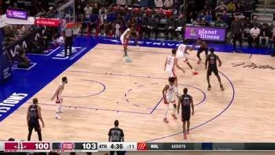 [Highlight] Jaden Ivey throws down a poster on Sengun