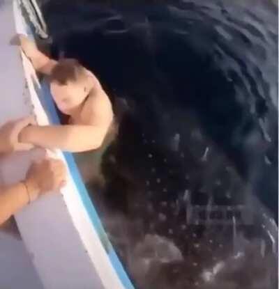 With friends like that, you shouldn’t have skipped arm day.