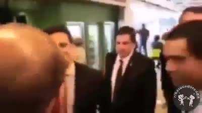 Uma história de amor que acabou com o Brasil.