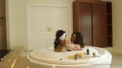 Con Marcela. Parte 5/5