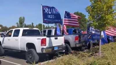Trump Caravan getting ready to drive into Portland.