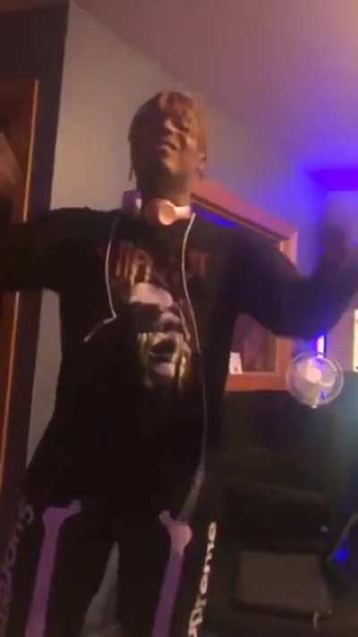 Juice WRLD freestyling before he got famous. (2017)