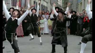 [172/170] Rabbi Jacob Flies Paper Planes (M.I.A., Rabbi Jacob)