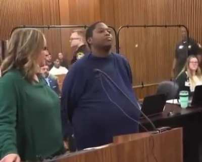 Video shows the disturbing behaviour of Bionca Ellis as she appeared in court charged with the murder of a 3 year old child.