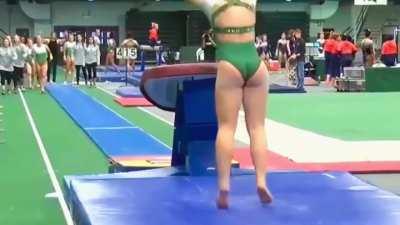 The Legend, Chloe Bellmore of Michigan state is next ‼️💚🤍🤸🏼‍♀️