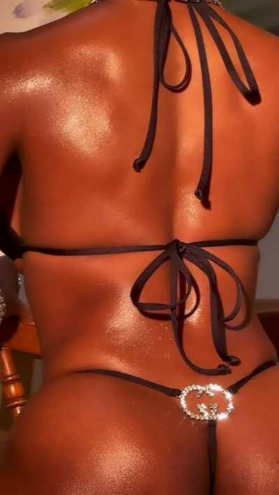 Normani has a insane body but that ass is pure 🔥🥵