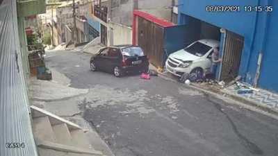 If the guy doesn't put his hand on the floor the car had overturned