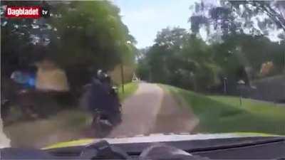 Norwegian police chase armed robbers