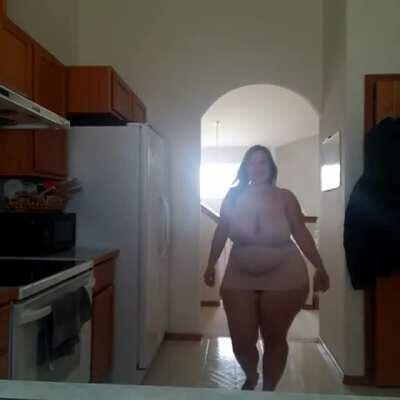 Imagine Waking up to These Curves Every Morning