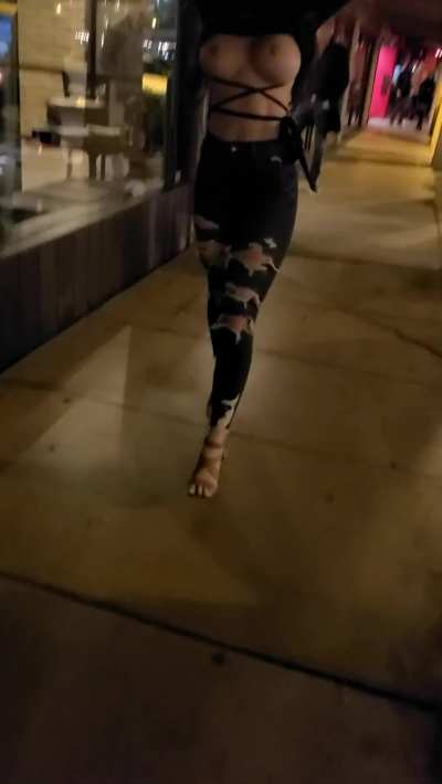 I love pulling my tits out downtown