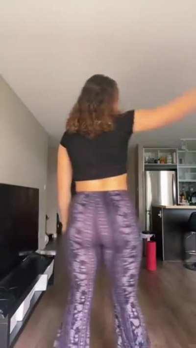 Ok now that's a phatty 🤤🤤 just imagine