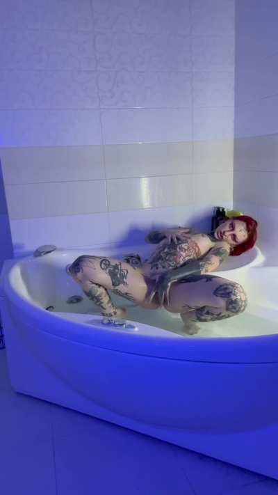 Do you like it when I show up with no panties on?