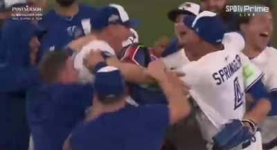 [Korean Call] For the first time since 1993, the Toronto Blue Jays are heading to the World Series!