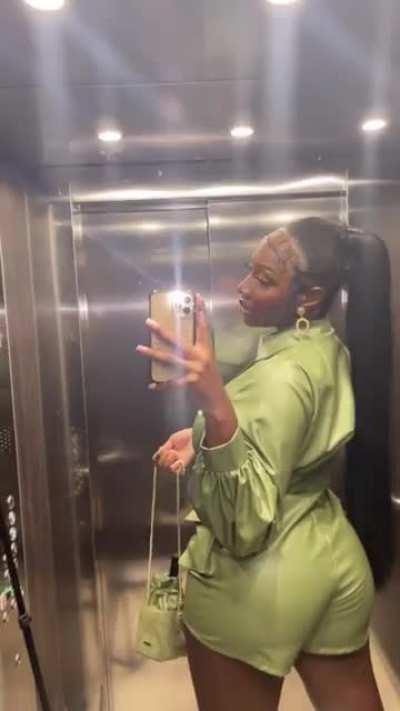 look at that body... fuck