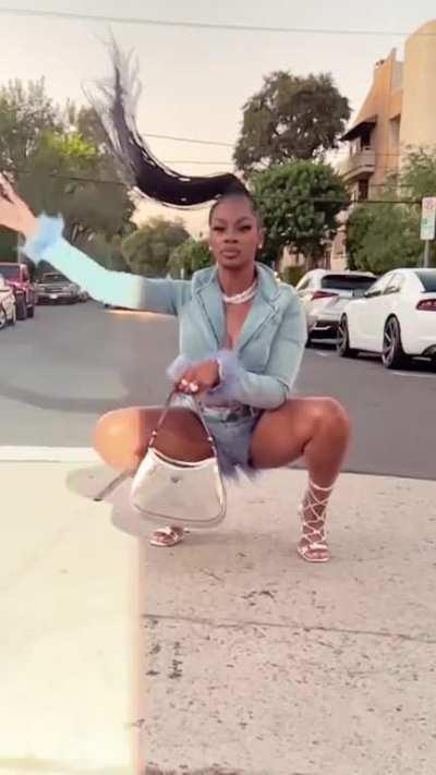 wonder who’s the camera guy