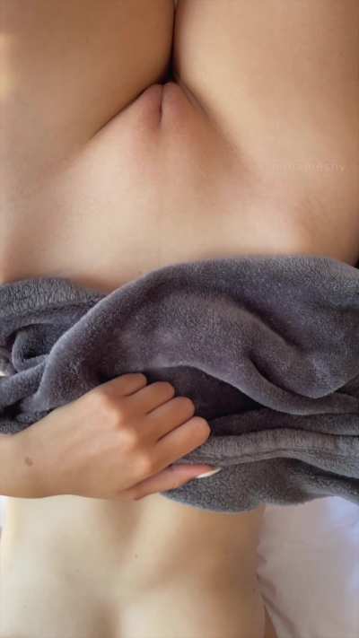 My pussy is just waiting to be eaten