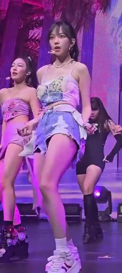 Mommy Rina is way too hot 🥵