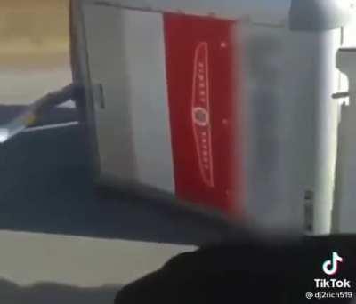 That’s not how you pull a trailer…