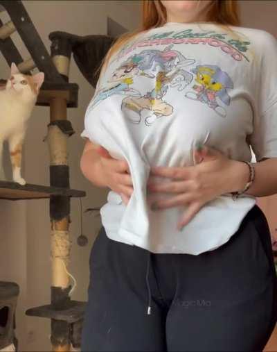 l used to be the shy girl at college in baggy Ts but little did they know…