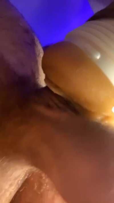 Balls slapping your clit 🥵