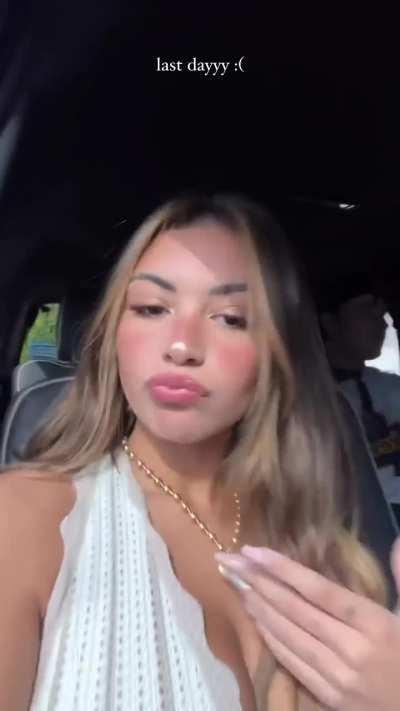 Gabi vibing before Coachella Day 3 🍒 (IG story)