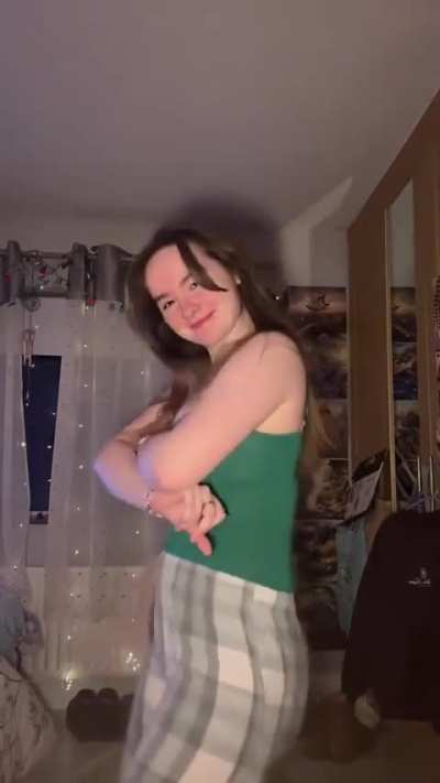 Shes bringing back some of the classic laura vibes 👀