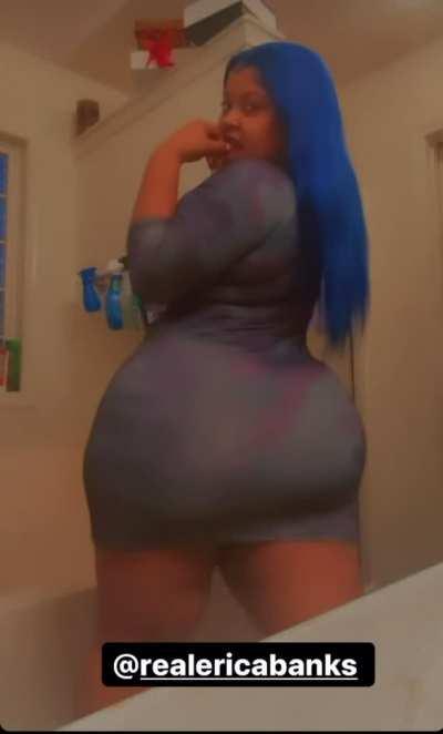 ghetto barbie 😍😍