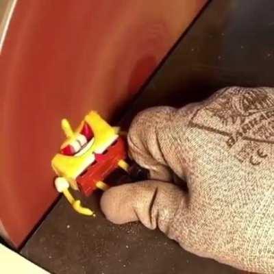 spunch bop fucking dies 😰😰