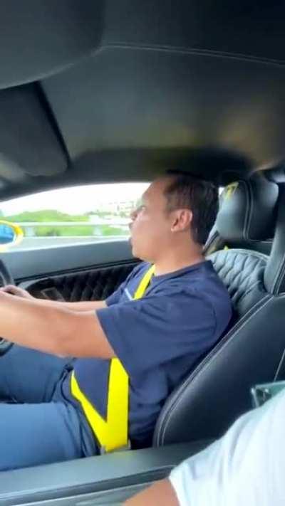 Somewhere in Bolehland, there are always Perodua to surprise you. Source : @Khairul_35 twitter