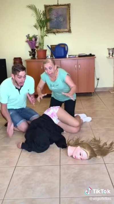 Btw in the description of this the guy said they are siblings