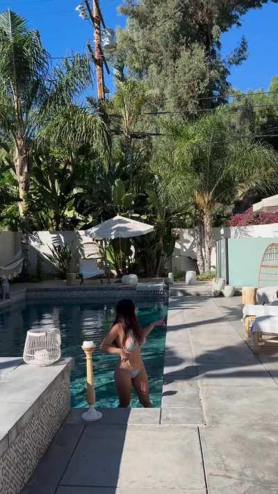 Can you bend me over and fuck me from behind 🥰