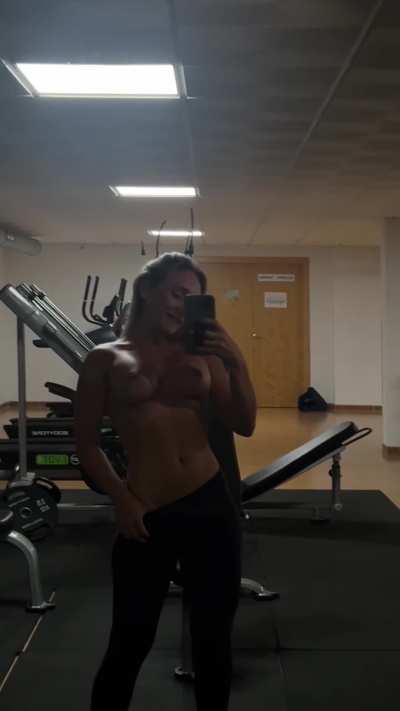 10 PM, gym’s about to close, but I couldn’t resist a quick topless clip for you